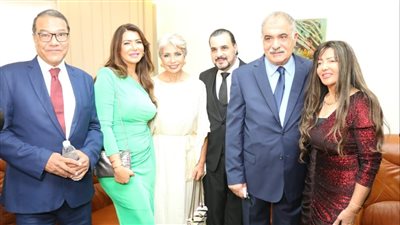 سوسن بدر ورياض الخولي أول الحضور.. بدء توافد ضيوف حفل افتتاح مهرجان شرم الشيخ للمسرح