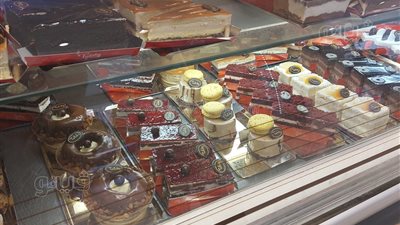 الجاتوه بـ15 جنيها والبيتزا 50.. تخفيضات على الوجبات السريعة والحلويات في الجمعة البيضاء|صور