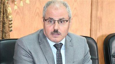 مسابقة لرسم بورتريه للشخصيات المصرية المشهورة بجامعة قناة السويس