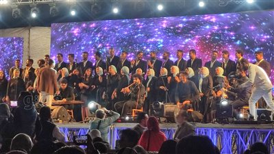 بحضور الآلاف.. 