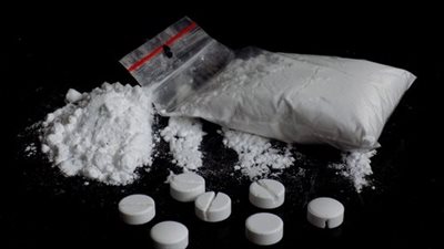 ضبط شخص بحوزته أسلحة نارية وهيروين في دار السلام