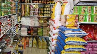 ضبط 115 طن أرز وفول وبسلة غير صالحة في الجيزة