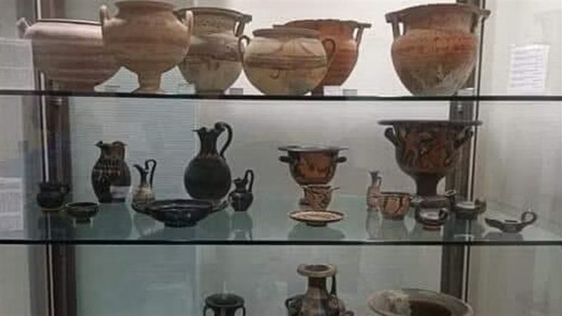 آثار، فيتو
