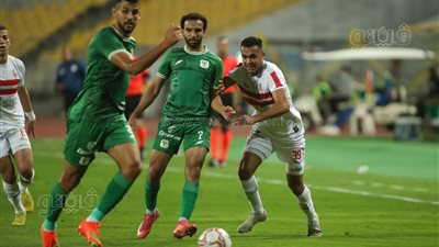 أجواش يهنئ لاعبي الزمالك بعد الفوز علي المصري 