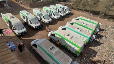 الكشف والعلاج مجانًا.. صحة دمياط تطلق قافلة طبية في عزبة البنك 