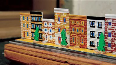 فنان أمريكي يبدع أعمالًا فنية من بطاقات المترو