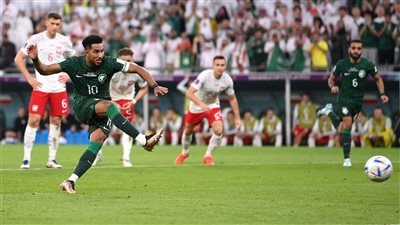 كأس العالم 2022.. السعودية تهدر ركلة جزاء أمام بولندا