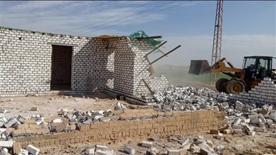 إزالات فورية لحالات تعد على أراضي زراعية بقرى 4 مراكز بأسيوط