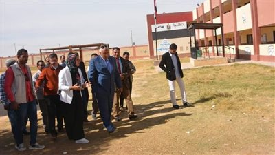 محافظ الوادي الجديد يحيل 3 مسئولين بمدرسة