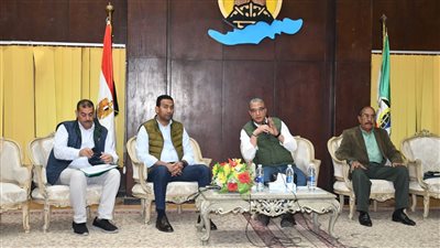 محافظ الفيوم يصدر قرارا بتشكيل فرق عمل لمتابعة مشروعات حياة كريمة