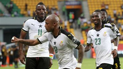 أندري وجوردان أيو يقودان هجوم غانا أمام كوريا الجنوبية 