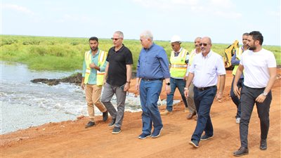 المقاولون العرب تتعاقد على إنشاء جامعة آغاخان بأوغندا وتنتهي من مشروعات طرق