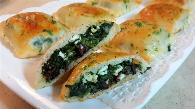 فطائر السبانخ بالجبن