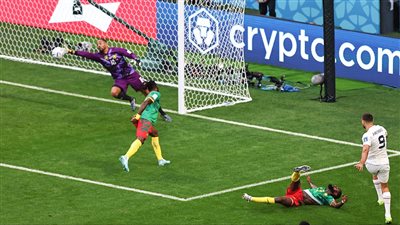 كأس العالم 2022.. كاستيليتو يسجل الهدف الأول للكاميرون في مرمى صربيا | فيديو وصور