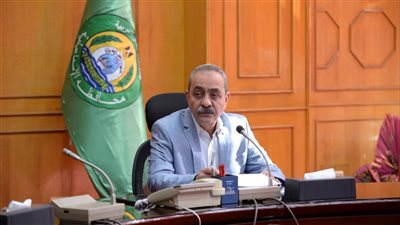 محافظ الإسماعيلية يكلف بتشكيل لجنة لدراسة مشروع مرفق النقل الداخلي