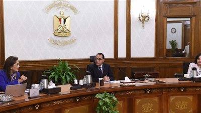 مدبولي يستعرض المؤشرات المبدئية للاقتصاد المصري خلال الربع الأول من العام المالي