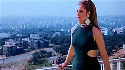 من أزمة هويدا ونور الشريف لسر اختيار حسين فهمي.. كواليس غريبة أثناء تصوير 