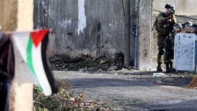 اندلاع مواجهات بين فلسطينيين وقوات الاحتلال في شمال الخليل