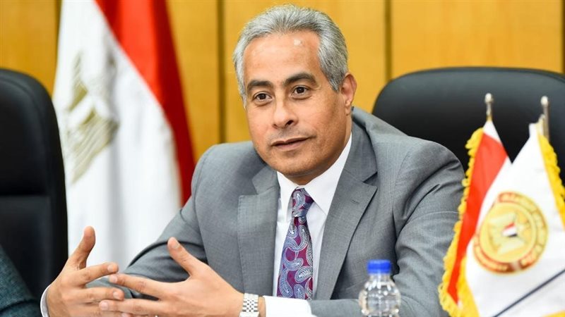 وزير القوى العاملة