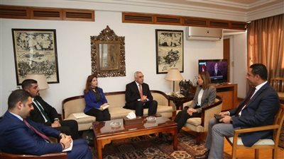 وزيرة الثقافة تستقبل سفير العراق بمصر لبحث سبل التعاون المشترك