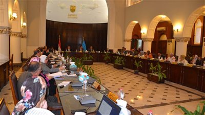 مجلس جامعة الإسكندرية يشيد بنجاح مصر فى استضافة مؤتمر المناخ COP27 