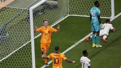 التشكيل الرسمي لمباراة هولندا وأمريكا في كأس العالم