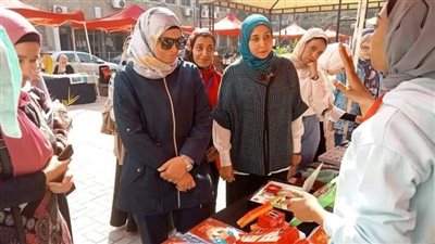 بازار خدمي لطالبات كلية البنات جامعة عين شمس 