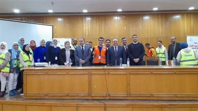 كيفية مواجهة الطلاب للشائعات والضغوطات النفسية ندوة بحقوق عين شمس 