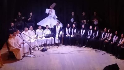 تألق فرقة البحيرة للإنشاد الديني على مسرح ثقافة المحافظة | صور