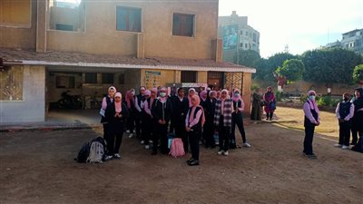 دقيقة حداد على روح الطالبة ياسمين أدهم ضحية طريق الأربعين بنجع حمادي|صور