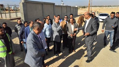 حياة كريمة.. محافظ أسيوط يتفقد تنفيذ مركز شباب قرية الحوطا الشرقية 