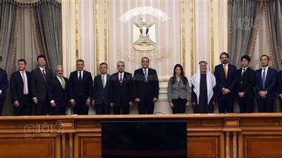 مدبولي يشهد توقيع اتفاقيات تمويل إقامة محطتي طاقة متجددة في أسوان والبحر الأحمر 