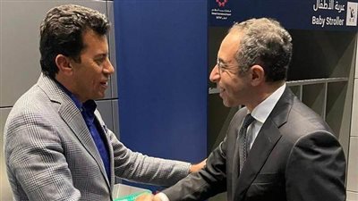 وزير الرياضة يصل قطر للقاء عدد من الوزراء وحضور مباريات المونديال 