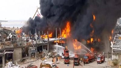 حريق كبير في مستودعات مرفأ بيروت