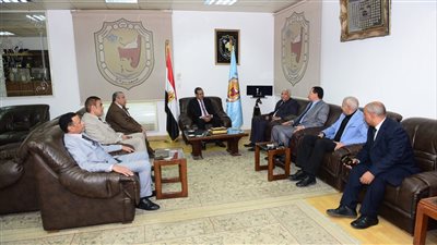 جامعة سوهاج تستقبل لجنة من المجلس الأعلى للجامعات لتفعيل البرامج الجديدة