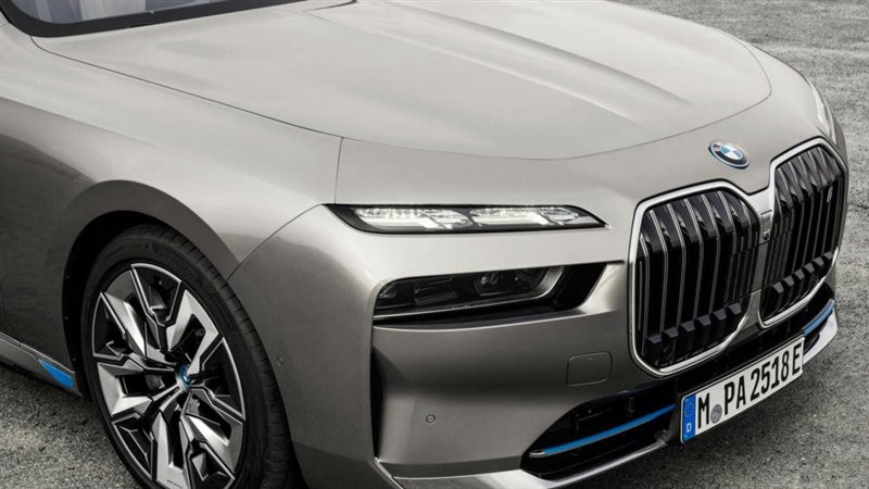 سيارة BMW 