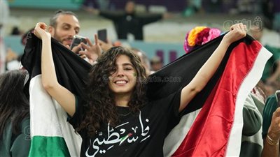 مش باخد لقطة.. مايان السيد ترد على انتقاد ظهورها بـ تي شيرت 