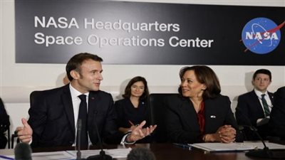 من مقر ناسا.. ماكرون يطالب بالتصدي لـ