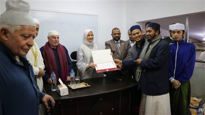 دار أنوار المصطفى لرعاية الطلاب الوافدين الأزاهرة تكرم طلابها | صور