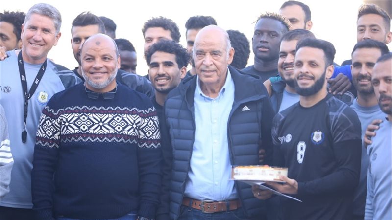 الاسماعيلي يحتفل