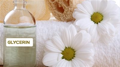  يخلصك من التجاعيد والرؤوس السوداء.. تعرفي على فوائد الجلسرين