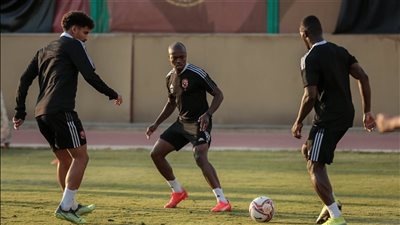 أخبار الأهلي: الفريق يختتم تدريباته استعدادًا لموقعة الطلائع وكولر يحاضر اللاعبين 