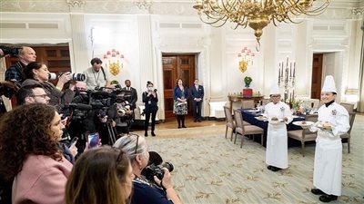 جراد البحر في عشاء بايدن وماكرون