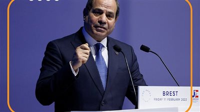 السيسي للطلبة المتقدمين للشرطة: أوصيكم أن تكونوا قدوة لجميع أبناء مصر