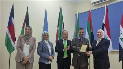 بحضور ممثلي سفراء 6 دول.. تكريم للطلاب الوافدين بتربية عين شمس