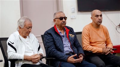 رئيس البنك الأهلي: حلمي طولان مدرب بدرجة مقاتل| صور