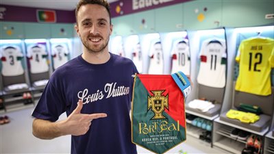 رغم الإصابة.. جوتا يزور المنتخب البرتغالي في قطر 