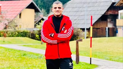 رئيس جامعة القناة يهنئ عمر حسني بطل كأس العالم للقارات في الكوجو كومتيه