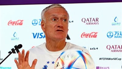 كأس العالم 2022، بنزيما يثير غضب مدرب فرنسا بعد الوصول للنهائي 