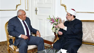 وزير الأوقاف ومحافظ الوادي الجديد يناقشان خطة الدعوة بالمحافظة